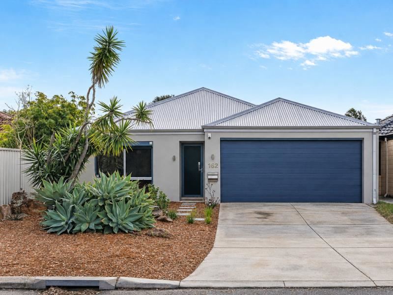 162 Treasure Road, Queens Park WA 6107
