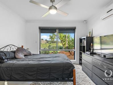162 Treasure Road, Queens Park WA 6107