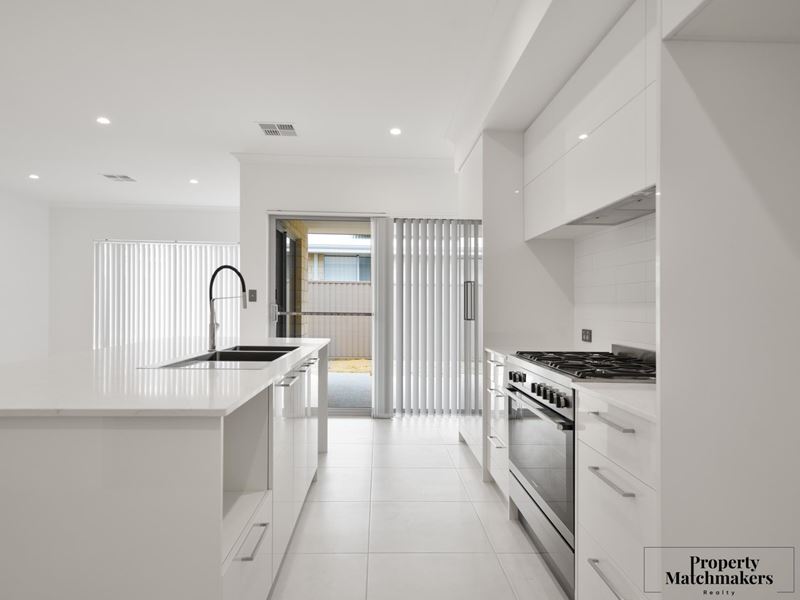 5 Hann Way, Mandogalup WA 6167
