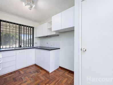 10 Bunyip Grove, Greenfields WA 6210