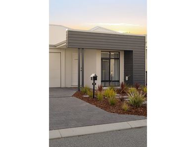 32 Delphinium Way, Beeliar WA 6164