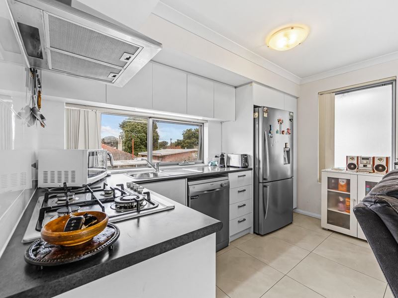 12/189 Gabriel Street, Cloverdale WA 6105