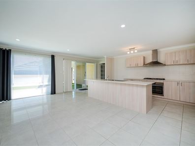 30 Elderiana Link, Banksia Grove WA 6031