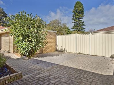 21/96 Simpson Avenue, Rockingham WA 6168