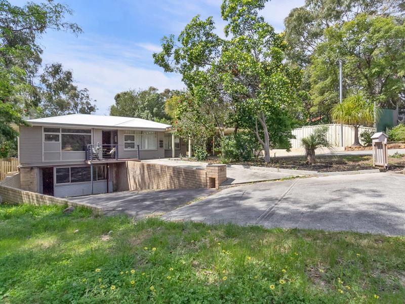 13 Hesketh Road, Greenmount WA 6056