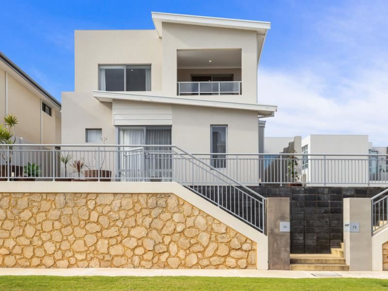 74 Orsino Boulevard, North Coogee