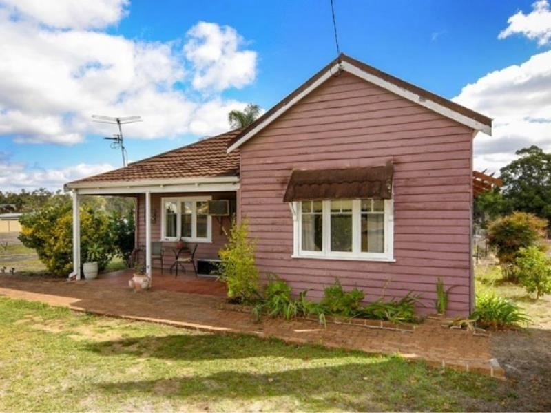 295 Prinsep Street North, Collie