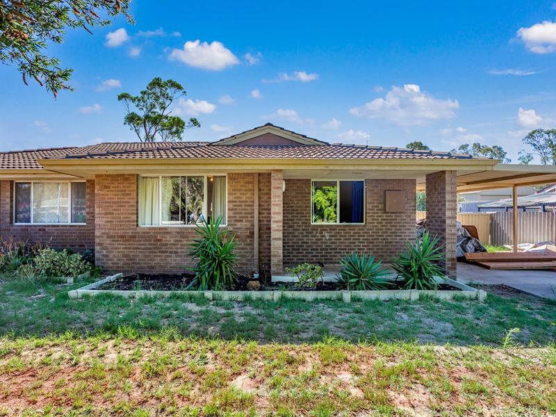 8B Hooper Place, Withers WA 6230