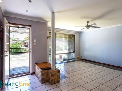 31 Chidzey Drive, Seville Grove WA 6112