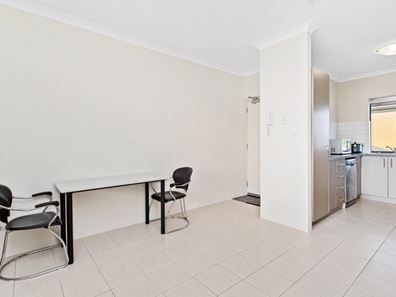 13/179 Sevenoaks Street, Cannington WA 6107