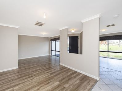 1 Salamanca Parkway, Port Kennedy WA 6172