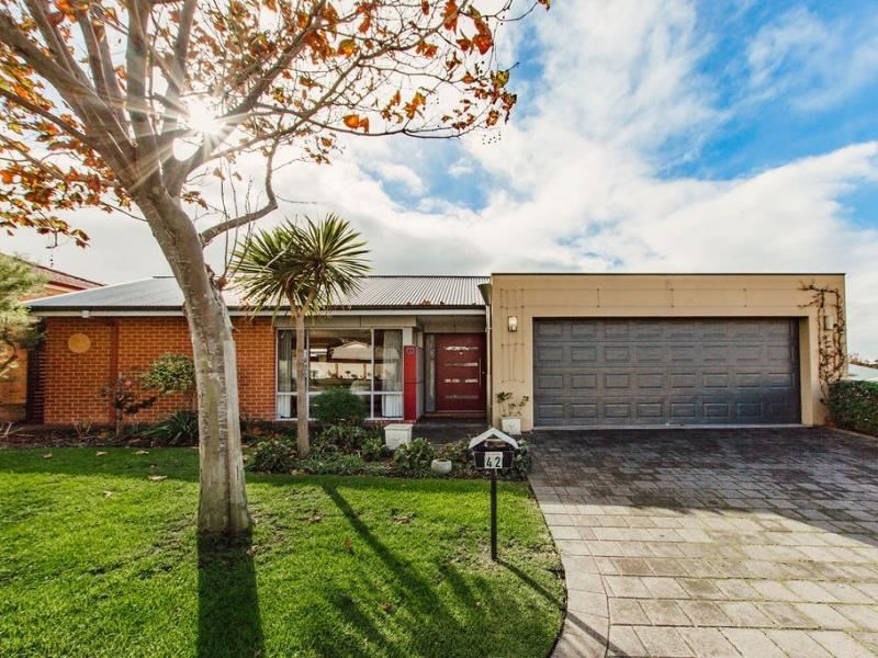42 Wollaston Street, Mira Mar
