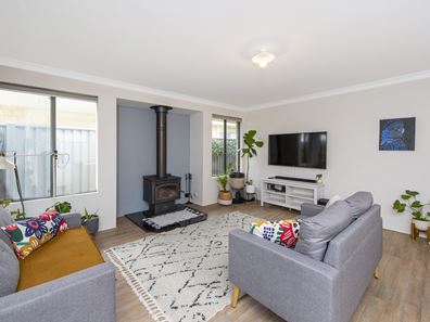 12 Paparone Road, Baldivis WA 6171