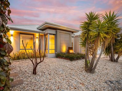 26 Medawar Loop, Piara Waters WA 6112