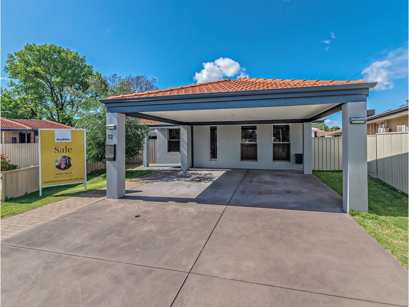 12 Lingfield Way, Morley