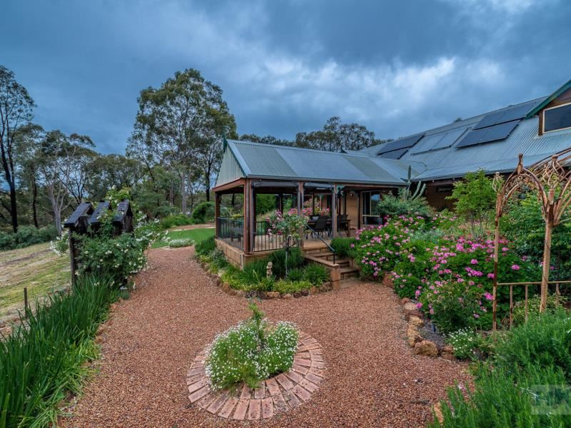 96 Meadowbrook Ramble, Bullsbrook