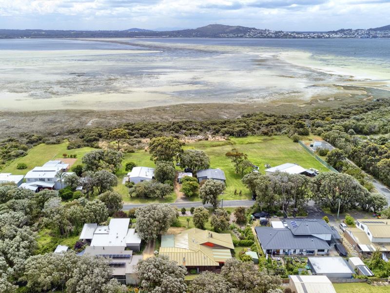 8 Marine Terrace, Little Grove