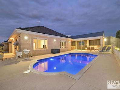 21 Redheart Road, Carramar WA 6031