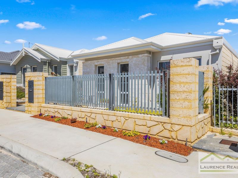 4 Bellefontaine Grove, Mindarie WA 6030