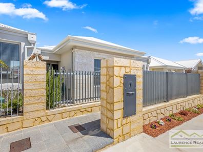 4 Bellefontaine Grove, Mindarie WA 6030