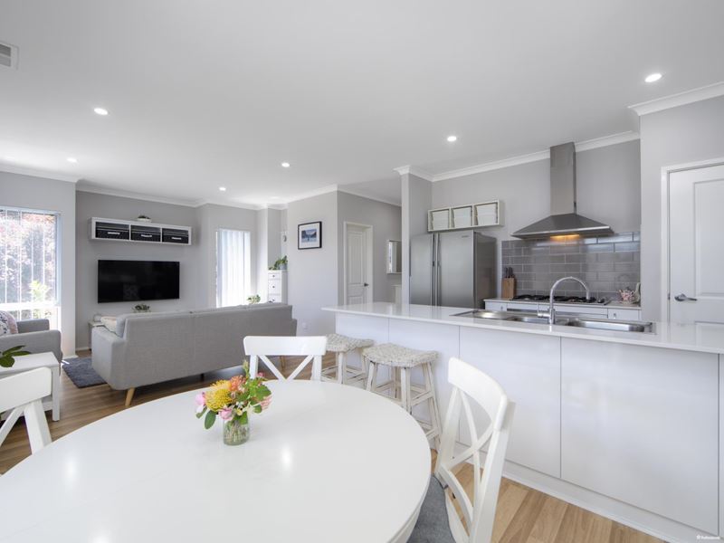 24 Canopy Circuit, Forrestfield