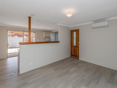 15 Bayonne Gardens, Port Kennedy WA 6172