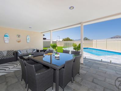 2 Hawley Way, Madora Bay WA 6210