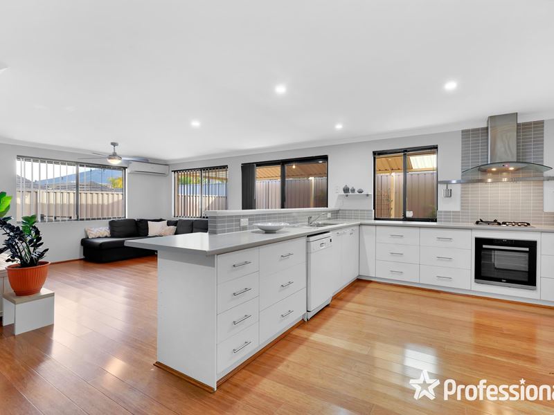 9 The Grandstand, Harrisdale