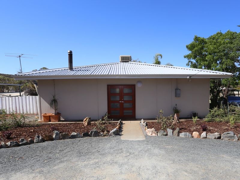 23 Nickeltown Cres, Kambalda East
