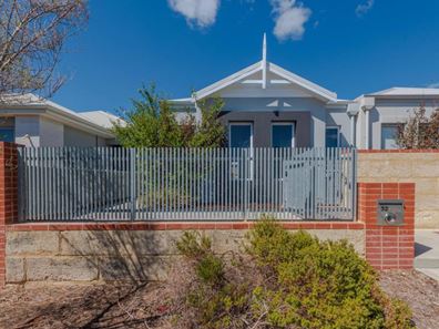 32 Aviator Boulevard, Clarkson WA 6030