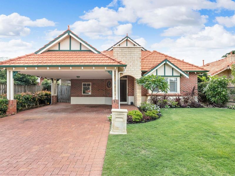 21 Jubaea Gardens, Mount Claremont