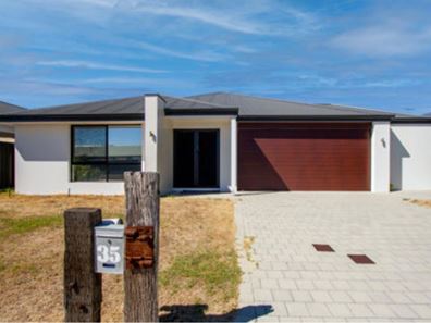 35 Balivanich Loop, Seville Grove WA 6112
