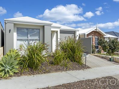 16 Mikado Road, Eglinton WA 6034