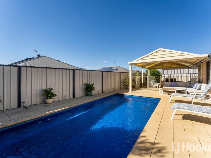 7 St Cloud Link, Meadow Springs