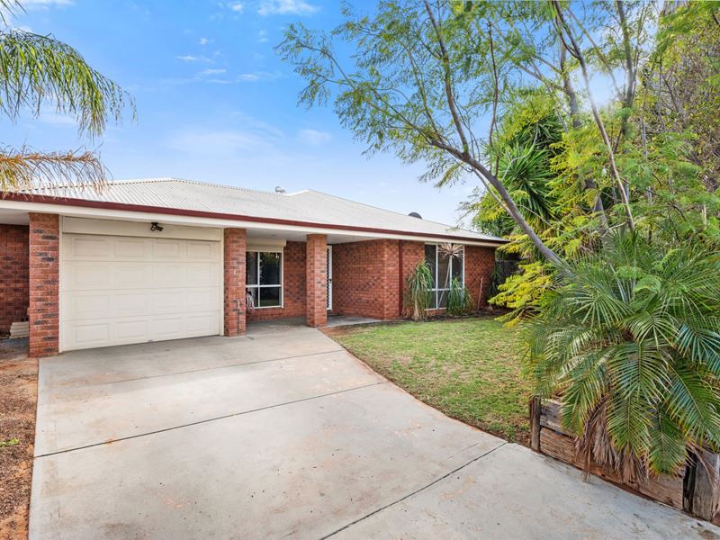 5B Kookynie Close, Hannans WA 6430