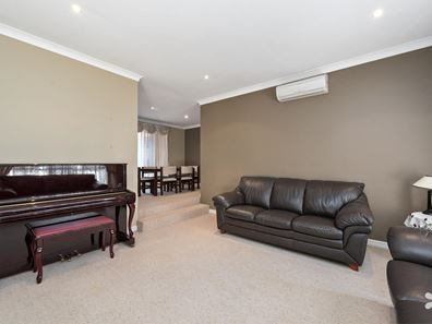 14 Stainton Place, Leeming WA 6149