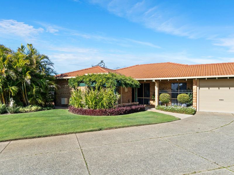 8A Macintosh Rise, Duncraig