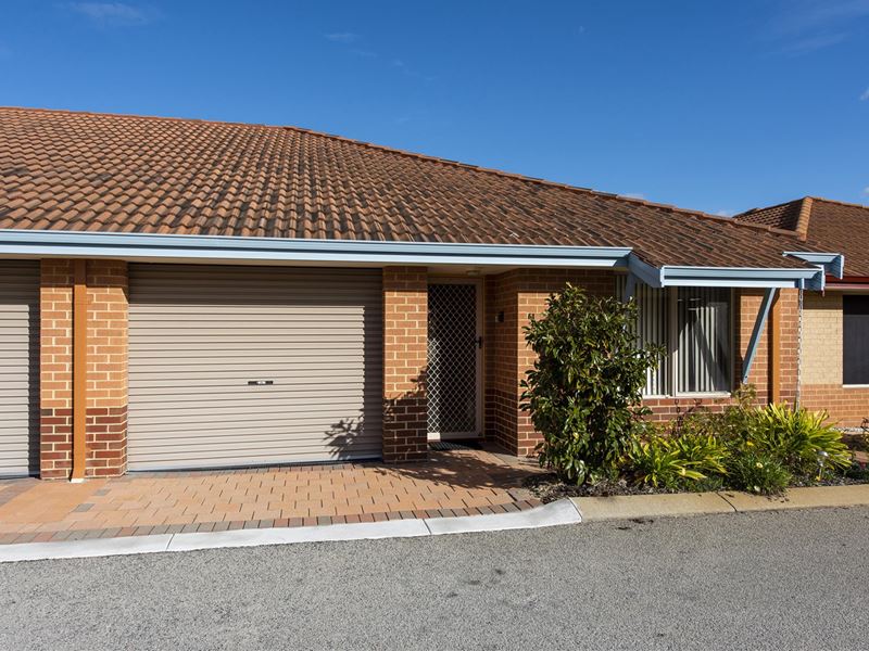 61/27 Pearson  Drive, Success