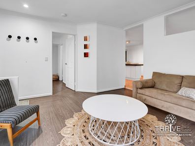 10 Santara Court, Seville Grove WA 6112