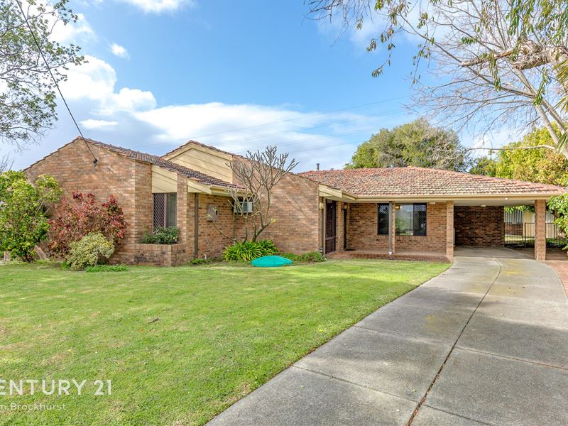 82 Ropele Drive, Parkwood