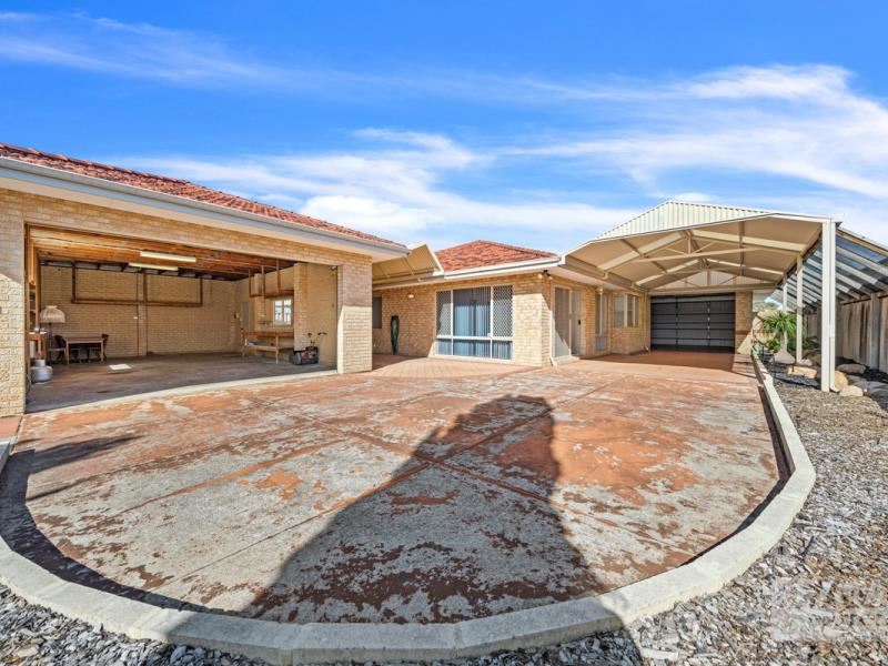 63 Balladong Loop, Carramar WA 6031