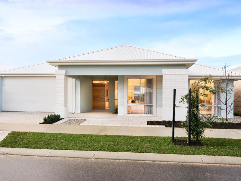 13 Rapallo Grove, Madora Bay