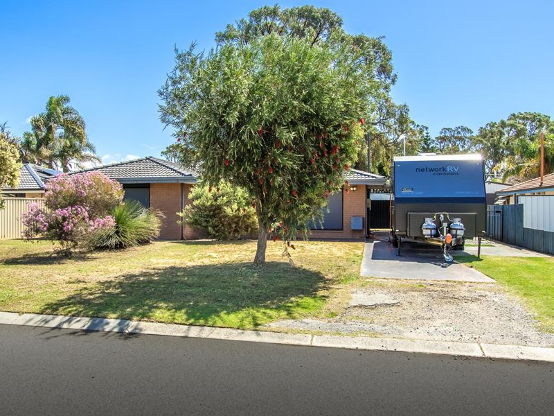 11 Bardoc Court, Hillman WA 6168