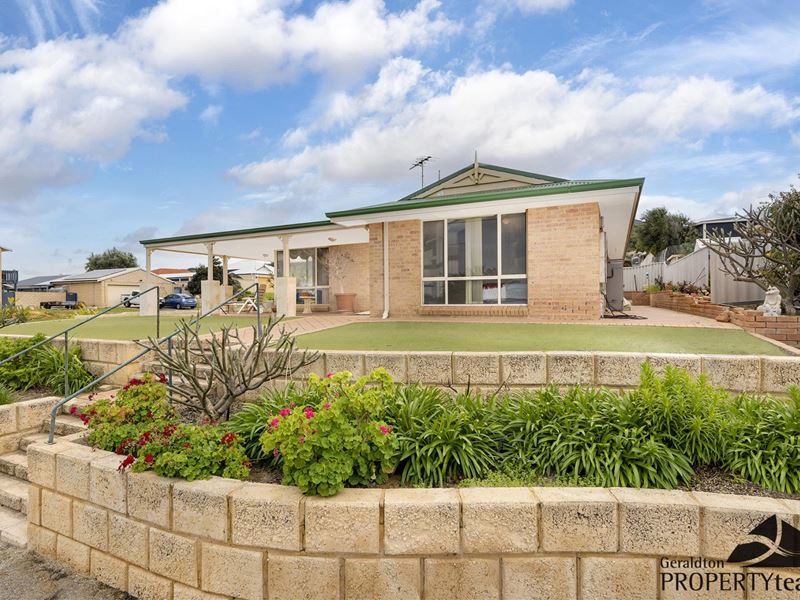 32 Oceanside Drive, Wandina