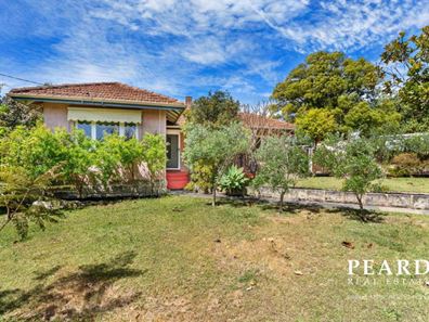 2 Canny Road, St James WA 6102