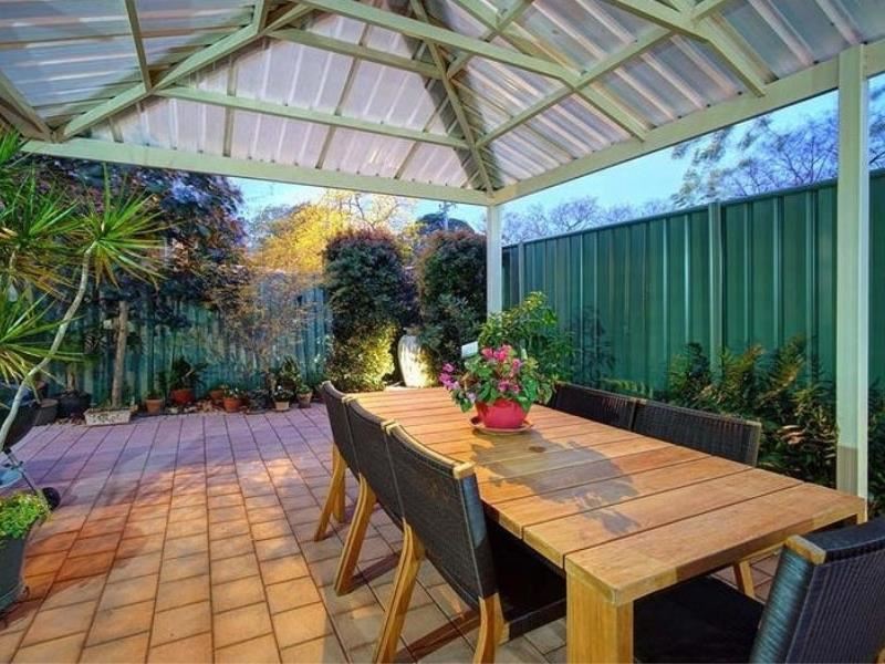 99A Tenth Avenue, Inglewood