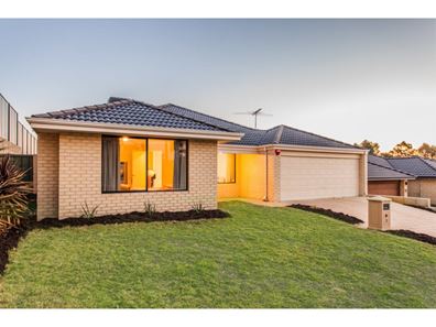 8 Dalrymple Drive, Leda WA 6170