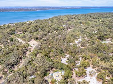 20 Raywood Road, Bouvard WA 6211