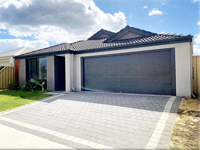 34 Manningtree Approach, Butler
