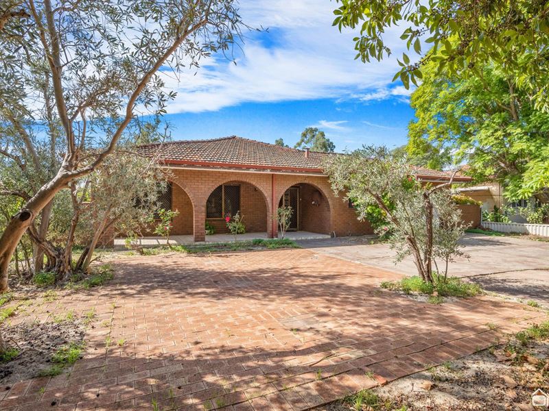 2014 Albany Highway, Maddington
